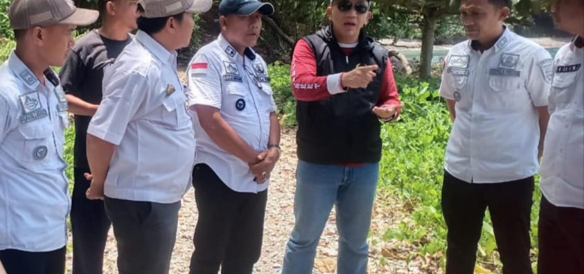 Pj Bupati Tanggamus dan Kadis BMBK Provinsi Lampung Tinjau Jalan Provinsi di Kelumbayan