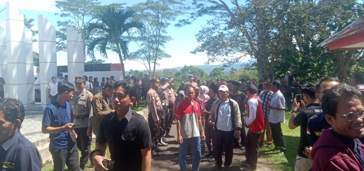 Demo Warga Seluma Tuntut Janji Bupati 