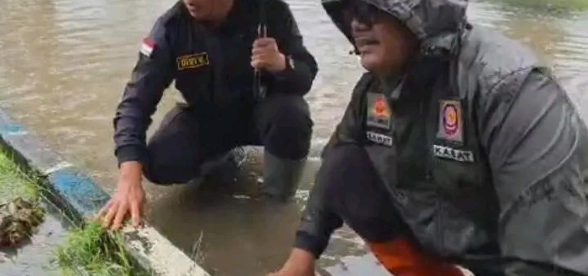 WaliKota Dedy Wahyudi Turun Langsung Atasi Genangan Air di Jalan WR Supratman