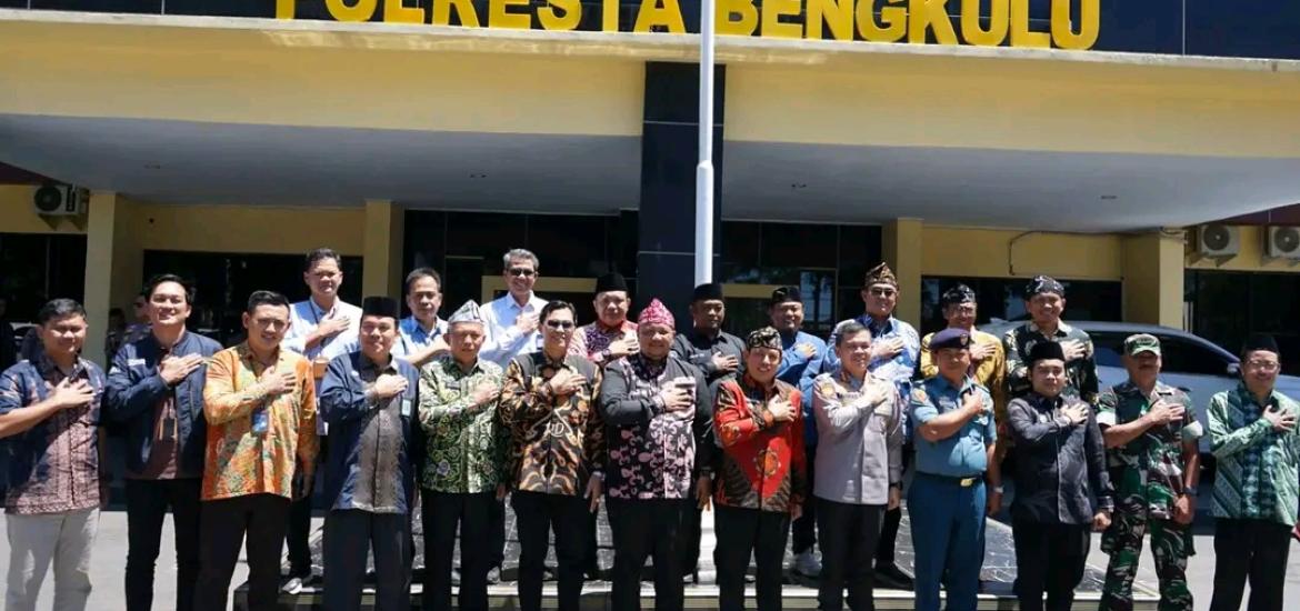 Foto Bersama Pemkot Bengkulu dan Polresta Bengkulu
