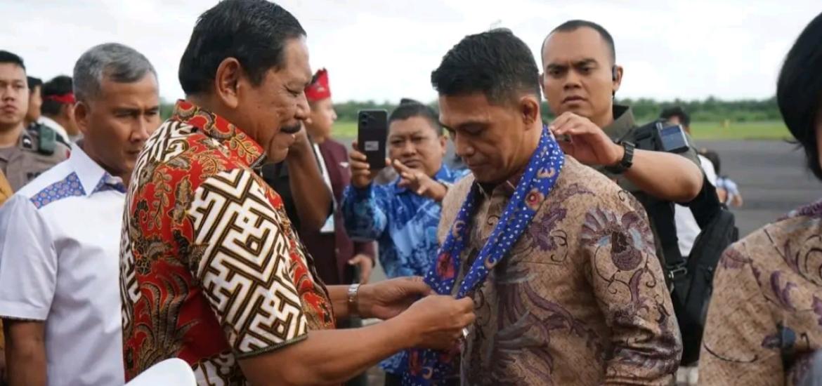 Wagub Mian dan Forkopimda Sambut Kedatangan Kapolda Bengkulu yang Baru di Bandara Fatmawati