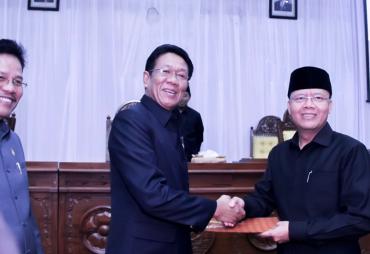 Rapat Paripurna DPRD Provinsi Benkulu Mengesahan Perda APBD 2018