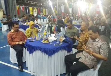 Pemprov dan Pemkot Bengkulu menggelar pembagian hadiah Bengkulu Triathlon 2017