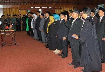 Pelantikan 43 orang pejabat fungsional tertentu dilingkungan Pemerintah Provinsi Bengkulu bertempat di Gedung Pola, Senin (26/2/2018)