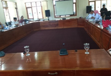 Komisi III DPRD Kota Bengkulu menggelar hearing   bersama Dinas Pendidikan dan Kebudayaan (Disdikbud) Kota Bengkulu