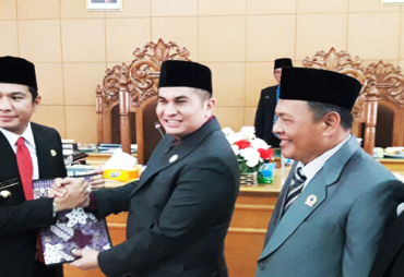 -- Penyerahan Rekomendasi DPRD Bengkulu Utara Terhadap LKPJ Bupati Bengkulu Utara Tahun 2017 --