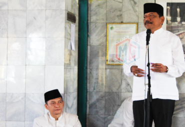 -- Bupati Bengkulu Utara Ir. Mian menyampaikan sambutan saat peringatan Isra' Mi'raj Nabi Muhammad SAW 1439 H, Selasa (24/4/2018). --