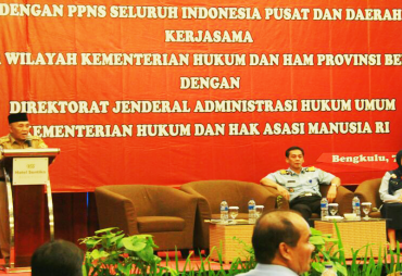 Rapat Koordinasi Dirjen Administrasi Hukum Umum Kemenkumham bersama PPNS Se-Provinsi Bengkulu, di Santika Hotel, Senin(7/5/2018).