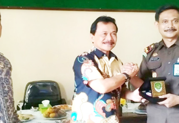 Bupati Bengkulu Tengah  Ferry Ramli  Kunker ke Kejari Bengkulu Utara, Kamis (19/04/2018).