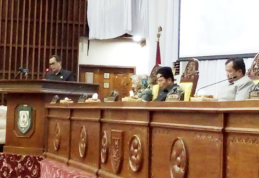 Rapat Paripurna dengan Agenda Laporan Hasil Pembahasan Dua Raperda