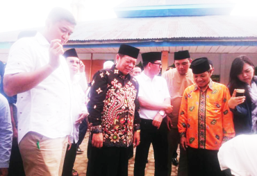 -- Peletakkan batu pertama pembangunan perluasan Masjid Baitur Rahman --