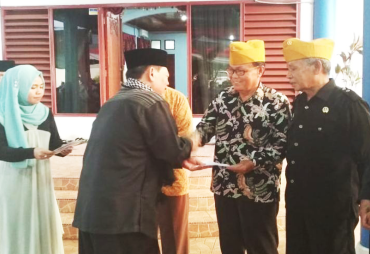 Pj Walikota Bengkulu Berikan Santunan Kepada veteran