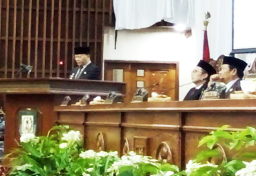 Rapat Paripurna DPRD Provinsi Agenda Penyerahan LHP BPK RI Tahun Anggaran 2017