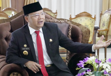 Plt Gubernur Bengkulu Rohidin Mersyah saat Pembahasan rencana pembangunan monomen dan pengembangan bandara