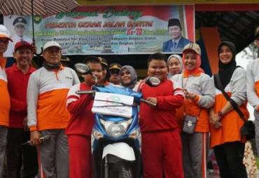 Jalan Sehat berhadiah yang diselenggarakan Pemkab Bengkulu Selatan
