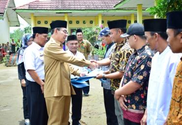 Bupati Ahmad Hijazi menyerap aspirasi masyarakat Kecamatan Bermani Ulu dan Bermani Ulu Raya