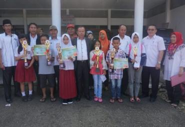 Sebanyak 6 pelajar tingkat Sekolah Dasar (SD) asal Bengkulu Selatan akan bertarung dengan puluhan pelajar tingkat SD se Provinsi Bengkulu, dalam gelaran Olimpiade Sains Nasional