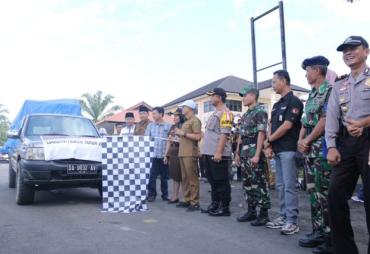 Gusnan melepas Pengiriman Logistik Pemilu 2019
