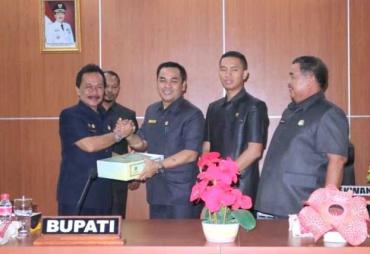 Paripurna Pandangan Fraksi Terhadap Raperda LKPJ 2018