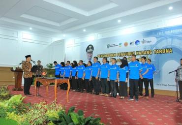 Gubernur Bengkulu Rohidin Mersyah kukuhkan Pengurus Karang Taruna Provinsi Bengkulu Masa Bhakti 2019 - 2024 di Balai Semarak Bengkulu, Kamis (02/08/2019).