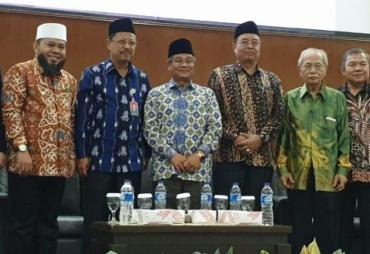 Seminar International yang bertema Peran Perguruan Tinggi dalam Pemberdayaan Masjid di Universitas Al-azhar Indonesia