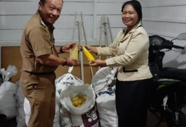 Pemkot Bengkulu membagikan ratusan Kilogram  jagung kepada beberapa gereja dan vihara