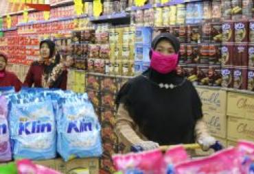 Pemkot Bengkulu Berikan Sembako melalui Program Belanja Gratis 1001 Janda