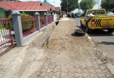 Dinas PUPR Kota Bengkulu Giatkan Tebas Bayang 
