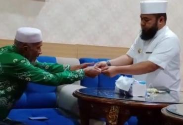 Walikota dan Wawali Ikhlaskan Gaji Mereka untuk Covid-19