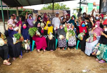 Rohidin bersama masyarakat saat launching Canthelan di Kepahiang
