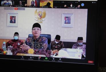 Gubernur Rohidin Mersyah