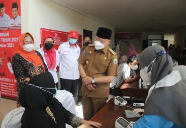 PMI Gelar Serbuan Vaksinasi COVID-19