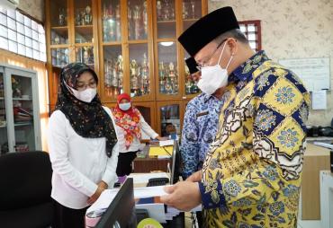 Gubernur Rohidin : KUR harus Menyentuh semua UMKM Hingga Pedagang Besar