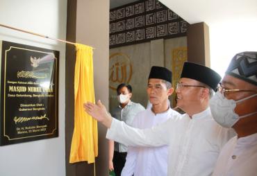 Gubernur Rohidin