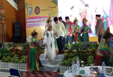 Gubernur Rohidin Hadiri Semalam di Semaku Kreasi Seni Budaya