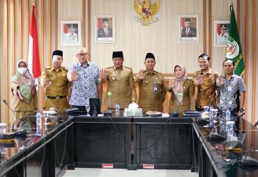 Terima Audensi Yayasan Fatmawati Soekarno,  Wagub…