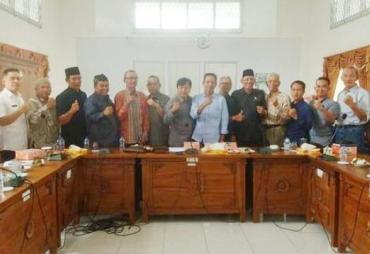Komisi I dan Forum Komunikasi Ketua LPM Kelurahan se-Kabupaten Kepahiang Bahas Tupoksi Lembaga