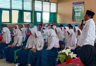 Dewan Kota Bengkulu Sosialisasikan Pencegahan Narkoba Kepada Para Pelajar