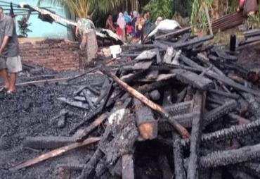Rumah Warga Gajah Mati Hangus Terbakar