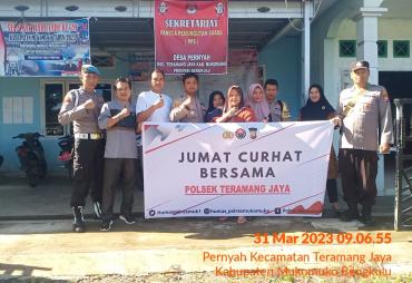 Jumat Curhat di Desa Penyah