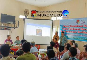Dinas Perikanan Mukomuko Perkenalkan Pembuatan Pakan Ikan