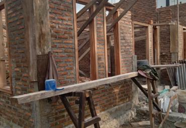 Warga Pekon Bandar Sukabumi Tanggamus Bersyukur Terima Bantuan Bedah Rumah