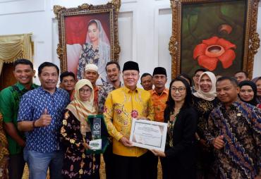 Gubernur Rohidin Harapkan Bank Sampah Jadi Solusi Permanen Masalah Sampah di Kota Bengkulu