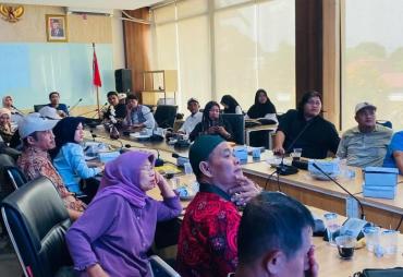 Dewan Provinsi Usin Sembiring bersama DLHK Segera launching…