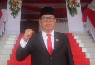 Anggota DPRD Provinsi Bengkulu, Suimi Fales, S.H., M.H