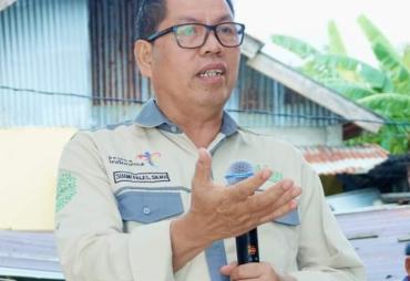 Wakil Ketua Komisi II DPRD Provinsi Bengkulu, Suami Fales