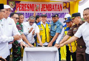 Peresmian Jembatan Elevated