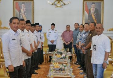  Gubernur Rohidin Kaji Tawaran MoU PT. Telkom