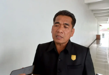 Anggota DPRD Provinsi Edwar Samsi Apresiasi Pemprov Perbaiki Jalan Rusak Di Taba Santing