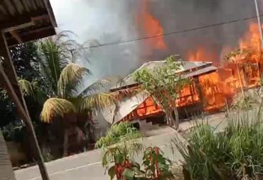 Empat Rumah Warga Air Berau Terbakar,  Dua Tinggal Kerangka…